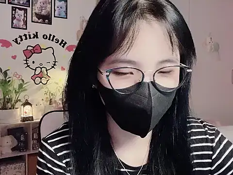 Snapshot of keelinnn19 chatting on December 15, 2025, 6:56 pm keelinnn19 online show from December 15, 2025, 6:56 pm