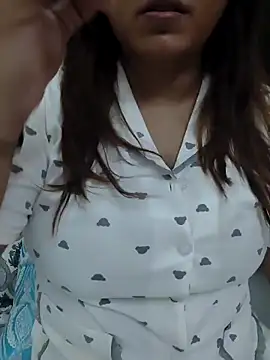 Snapshot of Suhana_Darling chatting on May 17, 2026, 10:06 pm Suhana Darling online show from May 17, 2026, 10:06 pm