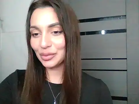 Snapshot of Blackqyeen chatting on November 12, 2025, 12:16 pm Blackqyeen online show from November 12, 2025, 12:16 pm