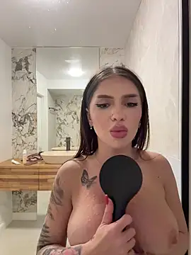 sexyanais online show from December 22, 2025, 10:40 pm