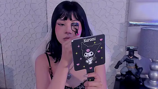 TatiLee online show from March 27, 2026, 12:27 pm