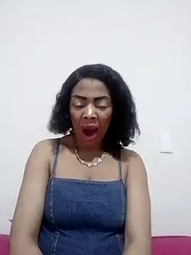 SEXYMOANSXX online show from September 30, 2025, 7:13 am