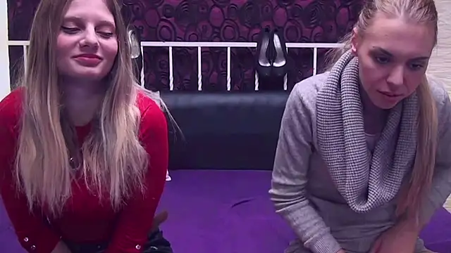 BlondeWitches online show from November 25, 2025, 10:04 am