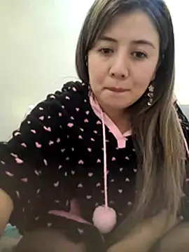 Sophie del Castillo online show from December 17, 2025, 2:06 am