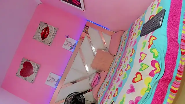 Ashley Alexa online show from December 19, 2025, 9:05 am