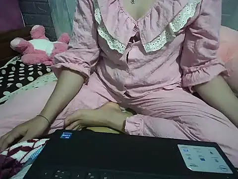 Snapshot of Xue_weng chatting on March 10, 2026, 12:32 pm Xue weng online show from March 10, 2026, 12:32 pm