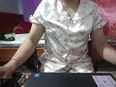 Snapshot of Xue_weng chatting on March 27, 2026, 12:27 pm Xue weng online show from March 27, 2026, 12:27 pm