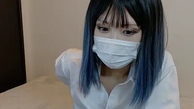 sarina at online show from January 9, 2026, 4:26 am