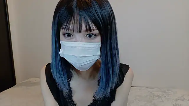 sarina at online show from January 14, 2026, 9:26 am