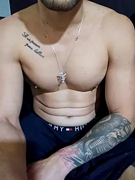 Snapshot of Dany2189 chatting on April 2, 2026, 8:28 pm Dany2189 online show from April 2, 2026, 8:28 pm