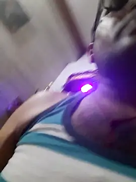 Hot-boy077 online show from April 7, 2026, 5:02 pm