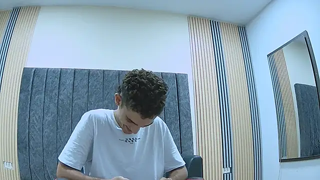 nathan shimmer online show from April 4, 2026, 8:28 pm