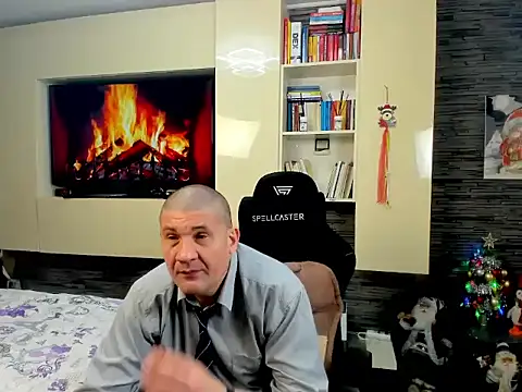 SpartacusDaddy48 online show from February 18, 2026, 5:25 am