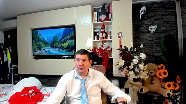 SpartacusDaddy48 online show from May 28, 2026, 5:38 am