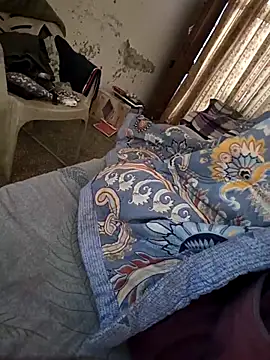 desir3dlund online show from April 1, 2026, 1:28 am