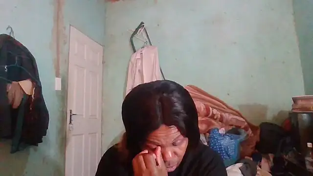 Snapshot of Nicky52 chatting on October 18, 2025, 8:37 am Nicky52 online show from October 18, 2025, 8:37 am