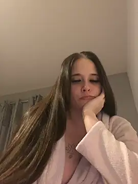 LollyLove  online show from February 14, 2026, 7:10 pm