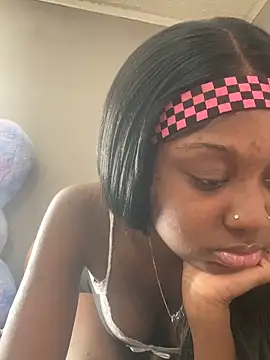 HennessyBaby21 online show from April 9, 2026, 9:09 pm