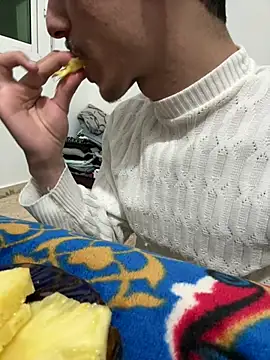 HitShelf online show from January 13, 2026, 11:10 pm