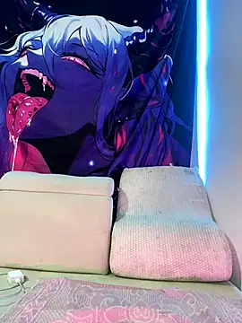 LinaSwitt online show from September 10, 2025, 1:27 am