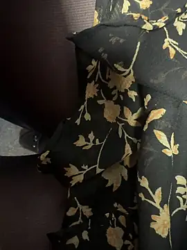 HiddenHoneyLDN online show from February 9, 2026, 10:08 am