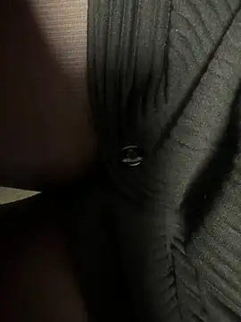 HiddenHoneyLDN online show from February 18, 2026, 1:18 pm