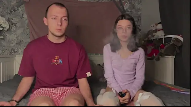 creammafia online show from February 9, 2026, 7:51 pm