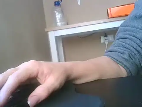 ITALIANASISIXX online show from November 20, 2025, 8:14 am