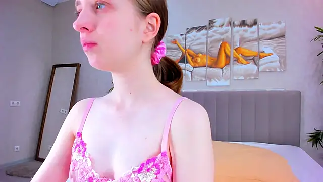 Camilla Kelly online show from May 15, 2026, 10:50 pm