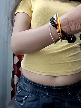 Snapshot of Ruhi_07 chatting on February 14, 2026, 4:53 am Ruhi 07 online show from February 14, 2026, 4:53 am