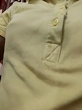 Snapshot of Ruhi_07 chatting on March 17, 2026, 4:17 am Ruhi 07 online show from March 17, 2026, 4:17 am