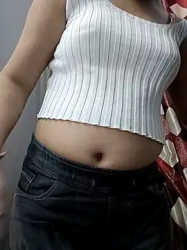 Snapshot of Ruhi_07 chatting on April 11, 2026, 4:50 am Ruhi 07 online show from April 11, 2026, 4:50 am