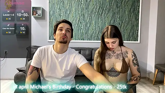 VelvetMiley online show from April 18, 2026, 7:58 pm