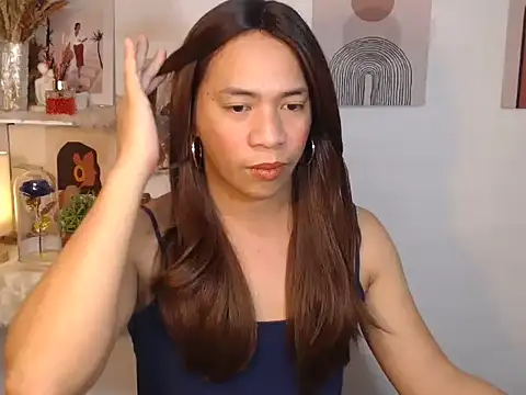 Ursexy ngaw online show from December 4, 2025, 8:06 pm