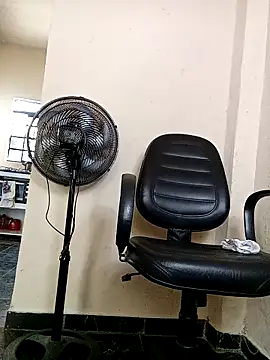 indiazinhabella27 online show from September 29, 2025, 9:36 am