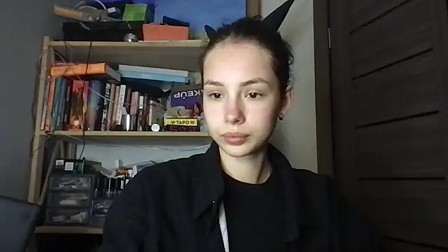 Yuna5343 online show from December 1, 2025, 10:04 pm