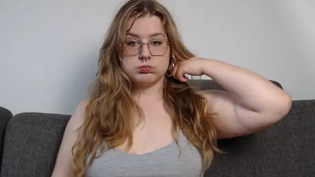 Snapshot of AgnesRoseCams chatting on March 13, 2026, 12:12 pm AgnesRoseCams online show from March 13, 2026, 12:12 pm