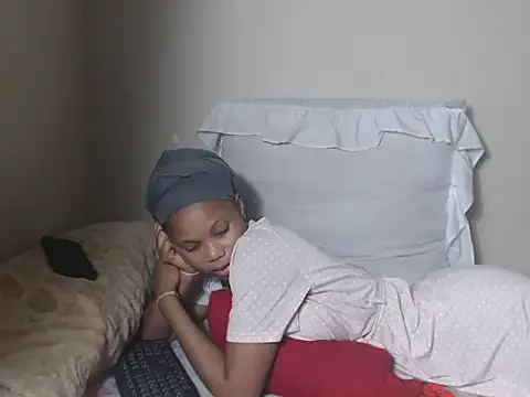 Snapshot of _SweetLips_ chatting on October 30, 2025, 10:32 pm SweetLips online show from October 30, 2025, 10:32 pm