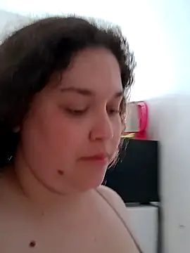 valkiriabbw online show from September 29, 2025, 11:37 am