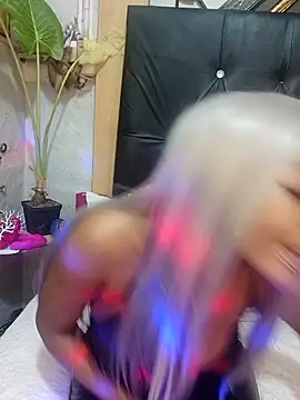 Juicy Candy-Reloaded online show from April 16, 2026, 10:12 pm