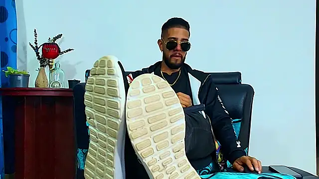 DaveSoldier online show from October 12, 2025, 4:11 am