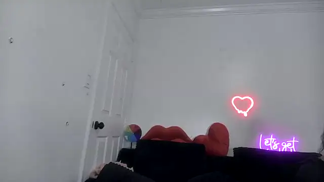 Snapshot of torithequeen chatting on January 14, 2026, 4:34 pm torithequeen online show from January 14, 2026, 4:34 pm