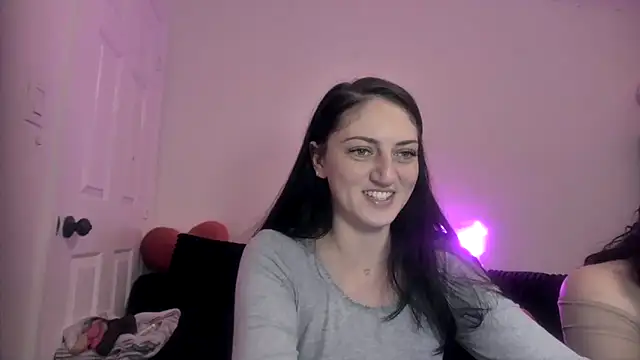 Snapshot of torithequeen chatting on February 9, 2026, 2:43 pm torithequeen online show from February 9, 2026, 2:43 pm