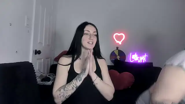 Snapshot of torithequeen chatting on February 22, 2026, 2:59 pm torithequeen online show from February 22, 2026, 2:59 pm