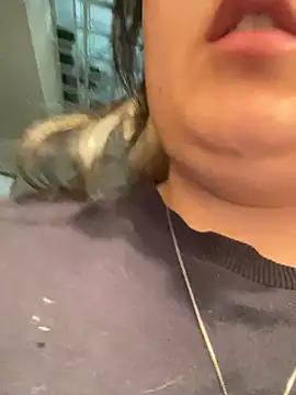 karobaby  online show from September 23, 2025, 8:23 pm