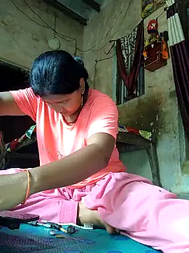 Snapshot of heena3355 chatting on September 9, 2025, 4:23 am heena3355 online show from September 9, 2025, 4:23 am