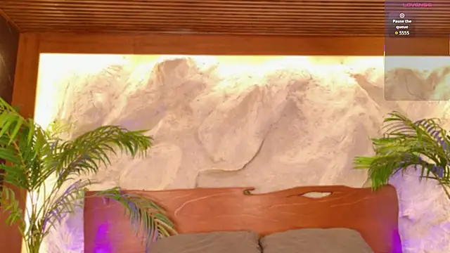 alisonn moon online show from February 18, 2026, 10:50 pm