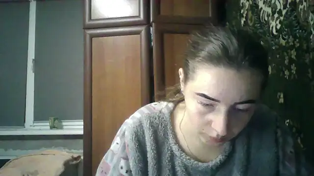 Snapshot of Kitten36 chatting on October 17, 2025, 5:37 pm Kitten36 online show from October 17, 2025, 5:37 pm