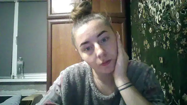 Snapshot of Kitten36 chatting on October 19, 2025, 3:56 pm Kitten36 online show from October 19, 2025, 3:56 pm