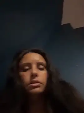 Snapshot of Angelaarayexx chatting on March 13, 2026, 2:07 am Angelaarayexx online show from March 13, 2026, 2:07 am